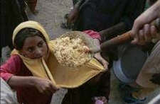 تصاویر دردناک از کمبود غذا در پاکستان