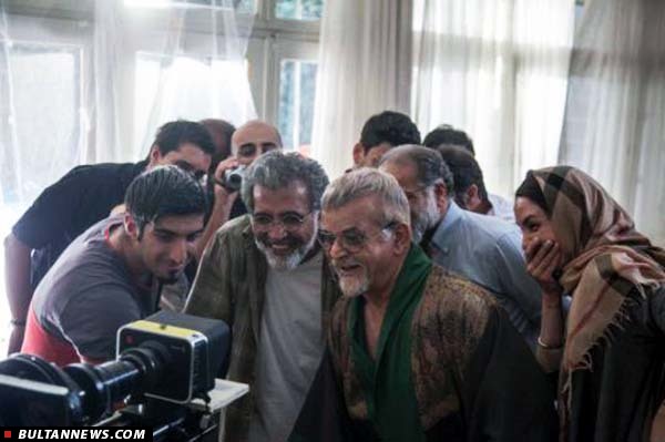 بلاتکلیفی بیلبوردهای «آذر،شهدخت، پرویز و دیگران» (+عکس) بلاتکلیفی بیلبوردهای «آذر،شهدخت، پرویز و دیگران» (+عکس)