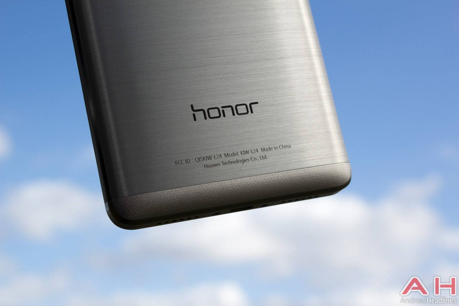 عرضه فبلت بدون حاشیه Honor Note 9