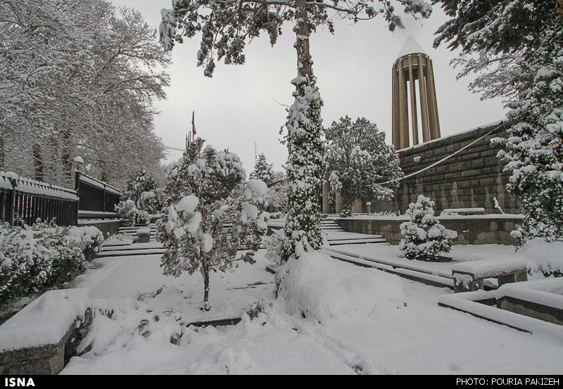 بارش برف در همدان