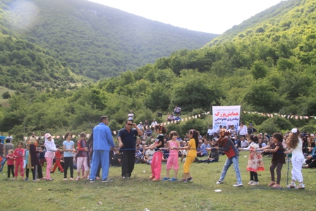 اقدام جالب مردم یک روستای نوشهر برای ترویج سبک زندگی ایرانی اسلامی + (گزارش تصویری)