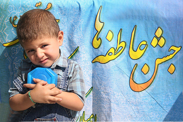 جشن عاطفه ها در ۴۰۰ مدرسه و ۲۰ مرکز جمع آوری اهر برگزار می شود