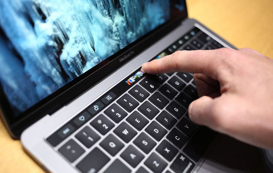 آیا Touch Bar مک‌بوک‌ روی ویندوز کار می‌کند؟