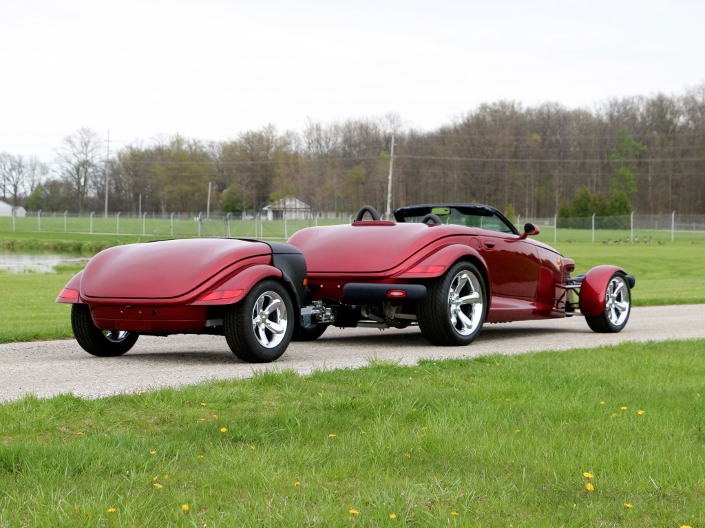 Plymouth Prowler с прицепом