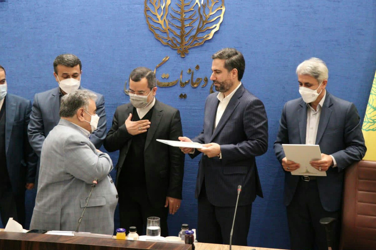 ردپای چهار عضو دولت روحانی در رانت و فساد شرکت دخانیات/ حجم فساد آنقدر زیاد است که با آب دریای کاسپین هم پاک نمی شود