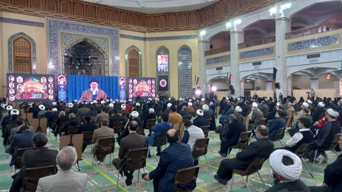 ۲۹ بهمن تبریز موجب ثمر دهی انقلاب اسلامی شد / کسی که زندگی اشرافی دارد یا دم از تسلیم می‌زند نمی‌تواند به انقلاب پایبند باشد