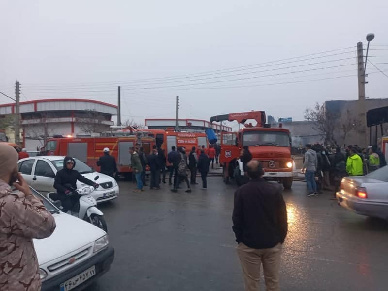 گزارش اختصاصی بولتن نیوز از آتش سوزی در انبار غیرمجاز گازوئیل و بنزین در ارومیه+ فیلم و عکس