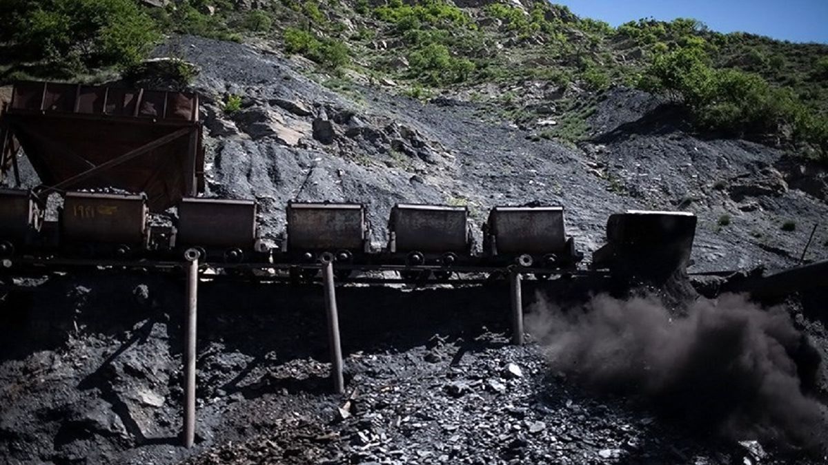 زغال سنگ اهرم اصلی تولید فولاد کشور/ صادرات نخستین محموله فولاد خراسان به سوریه