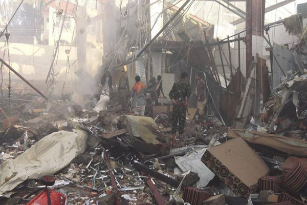 یمن آرامکو را می زند، آل سعود خانه ها را ویران می کند