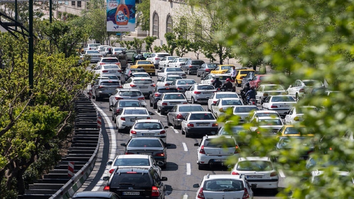 ترافیک سنگین در بزرگراه شهید چمران و آزادگان