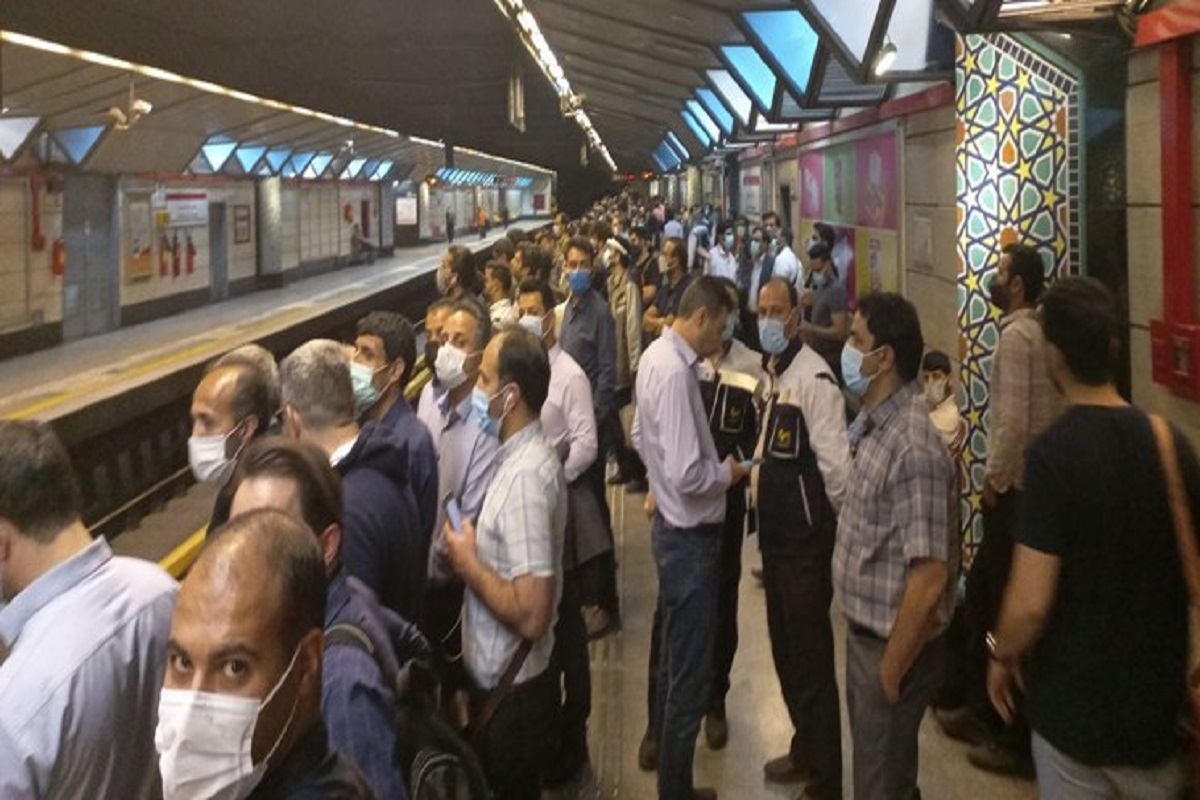 خرابی قطار در خط یک مترو تهران/ تردد مسافران برقرار شد