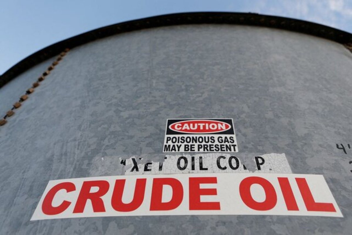 سقوط قیمت نفت در آستانه نشست وزیران اوپک پلاس