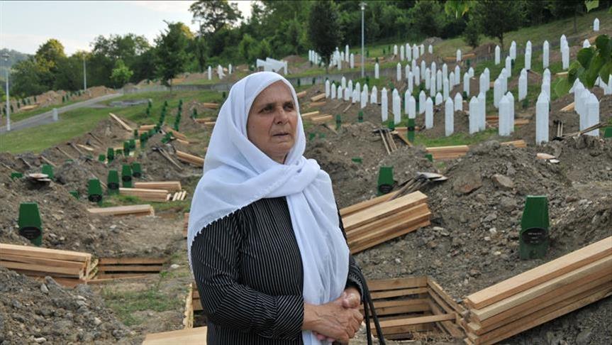 جنگ ویرانگر صرب‌ها علیه مسلمانان بوسنیایی که در آن ۳۰۰,۰۰۰ مسلمان به شهادت رسیدند