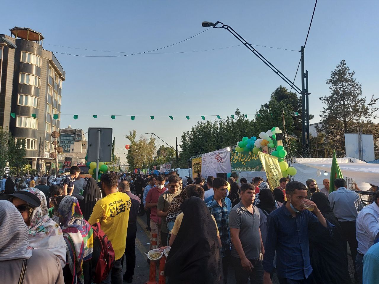 جشن غدیر در خیابان ولیعصر، ایده ای عالی که در اجرا ضعف هایی داشت