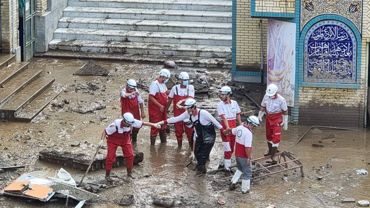 ۲ کشته و ۸ مصدوم در حادثه امامزاده داوود