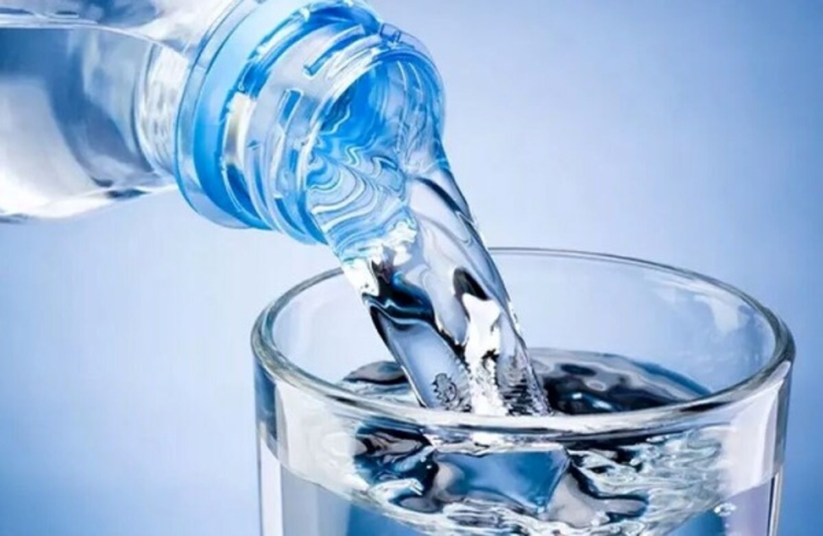 آب معدنی تاریخ مصرف گذشته، آشامیدنی است؟