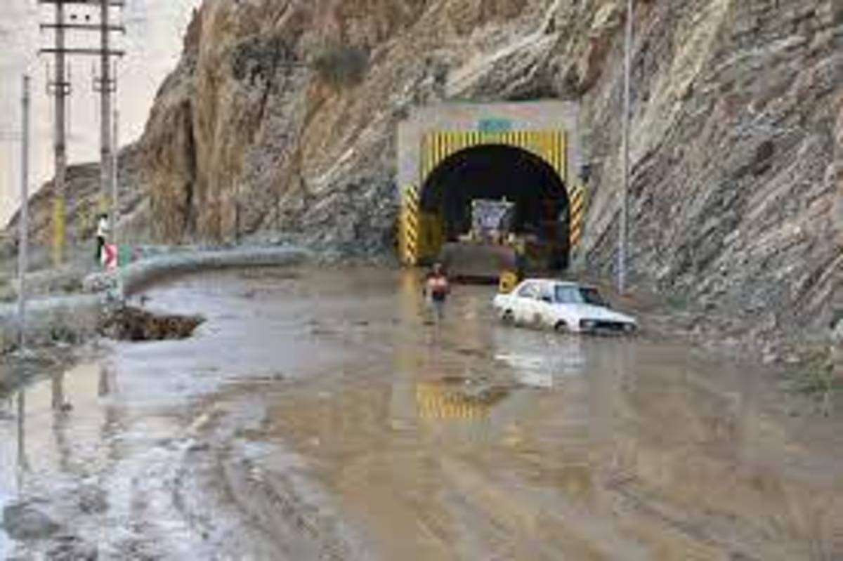 جاده چالوس در محدوده البرز مسدود است