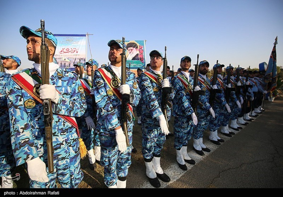 آیا فرزندان شهدا از سربازی معاف می‌شوند؟