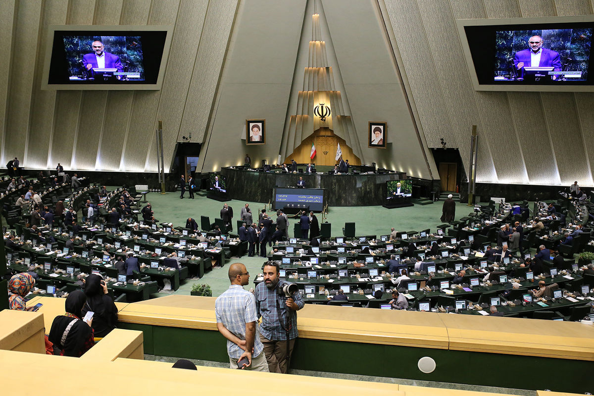 برخی مدیران دستگاه قضا به بزرگترین مانع اجرای قانون تسهیل صدور مجوزهای کسب‌وکار مبدل شده‌اند