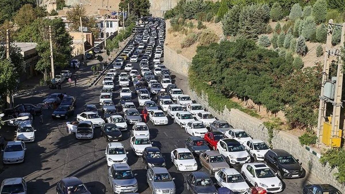 ترافیک سنگین در تمام محورهای شمال/ ‌قزوین ـ رشت و کرج ـ قزوین قفل شد