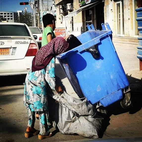 آیا دولت مجوز داده که قاچاقچی و خلافکار خودروی گذرموقت وارد کند؟