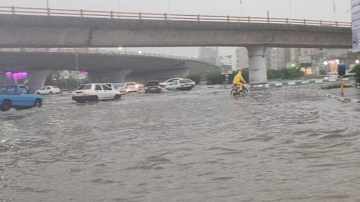 بارش شدید باران و آبگرفتگی معابر در اهواز