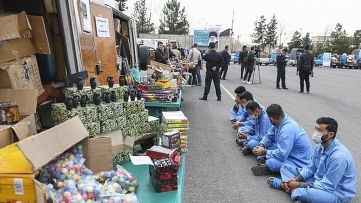 دستگیری ۸۴ فروشنده مواد محترقه در تهران