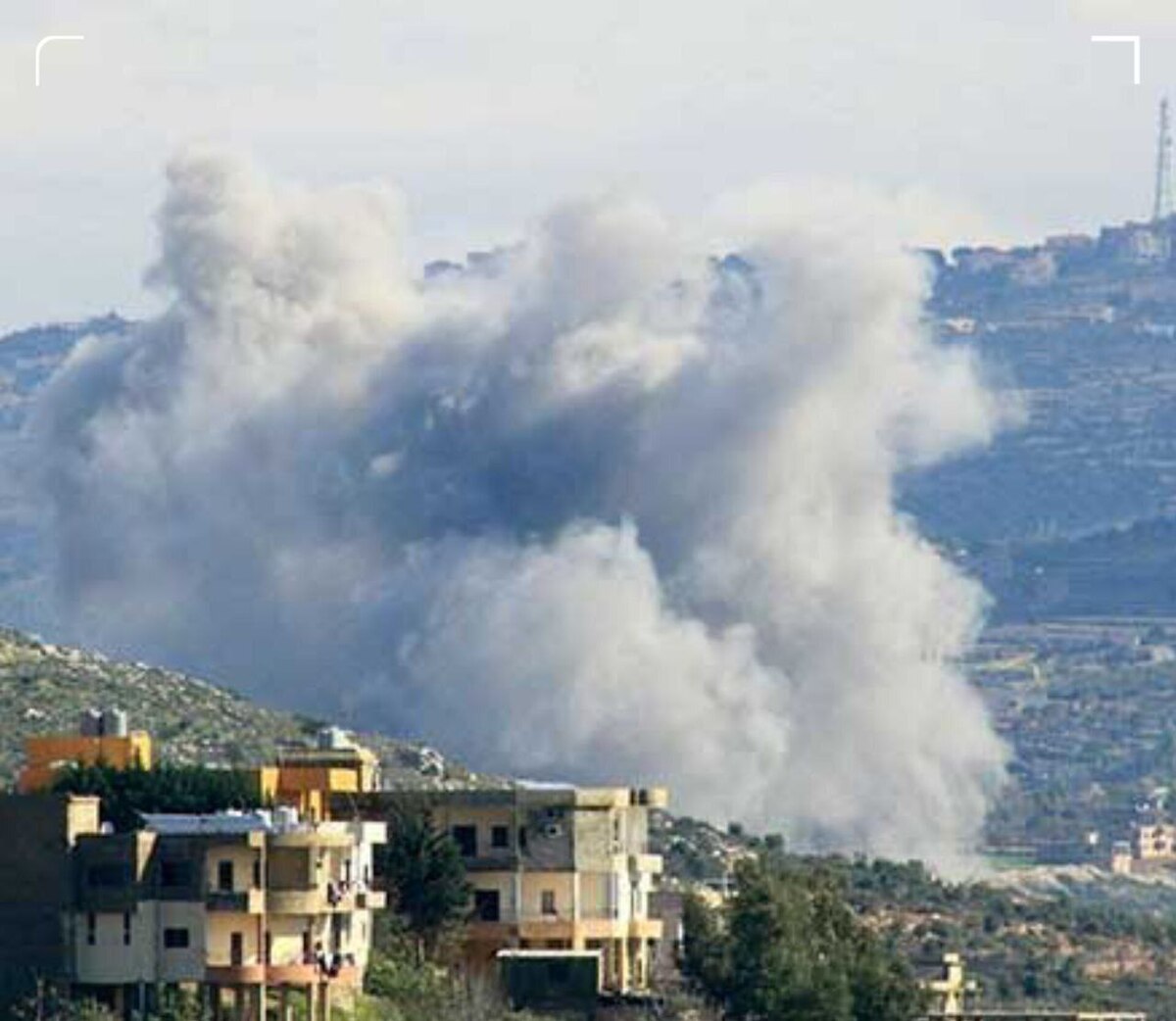 حملات اسرائیل به جنوب لبنان ۴۰۰ شهید برجای گذاشته است
