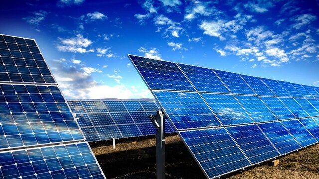 برنامه‌ریزی ایران برای تولید ۸هزار مگاوات برق خورشیدی تا سال ۱۴۰۷