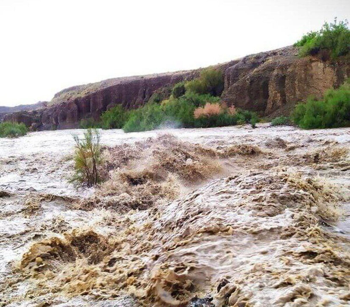 تهرانی‌ها از اتراق کنار رودخانه‌ها خودداری کنند