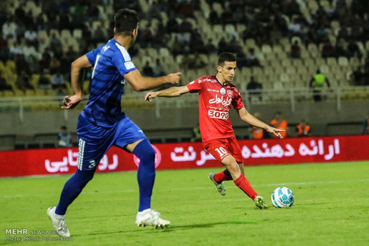 فرشاد احمدزاده به پرسپولیس پیوست