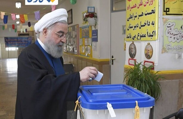 چهره‌ها پای صندوق‌های رأی تهران/ اخذ رای از ایرانیان خارج از کشور