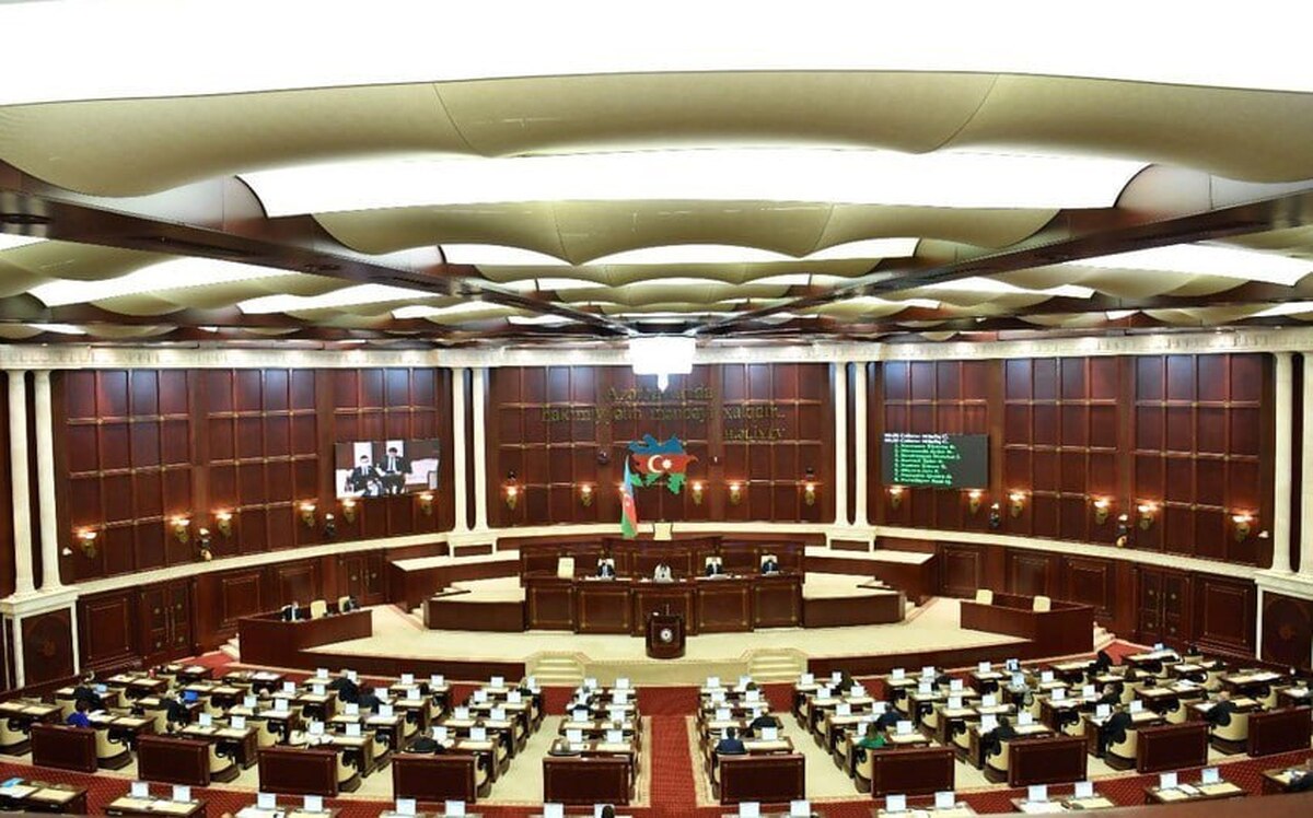 مجلس ملی آذربایجان منحل شد