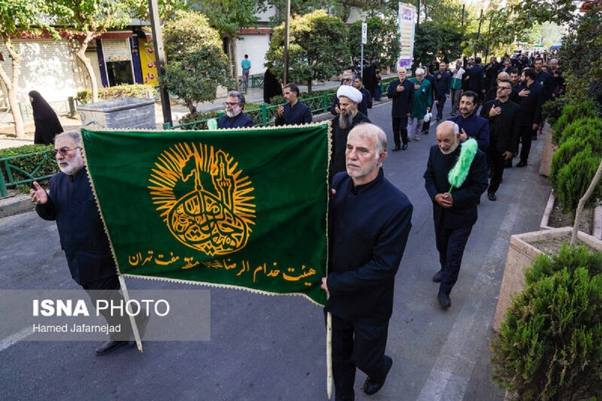 حرکت دسته‌های عزاداری و تجمع امام رضایی‌ها در تهران