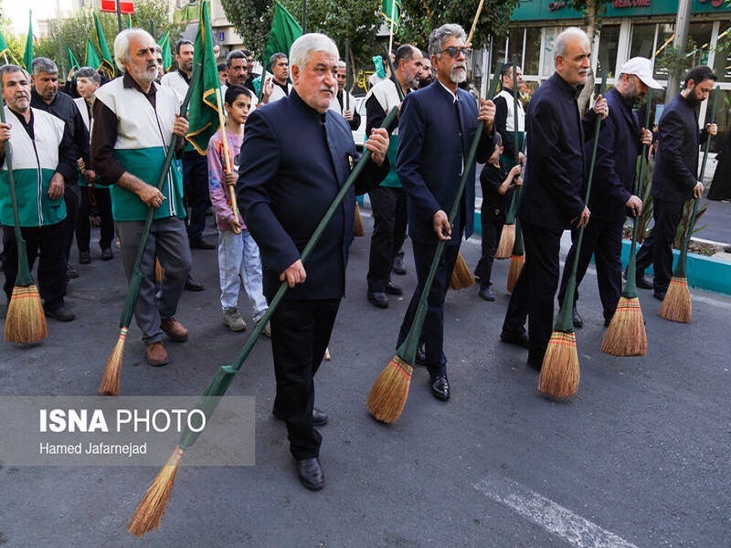 حرکت دسته‌های عزاداری و تجمع امام رضایی‌ها در تهران