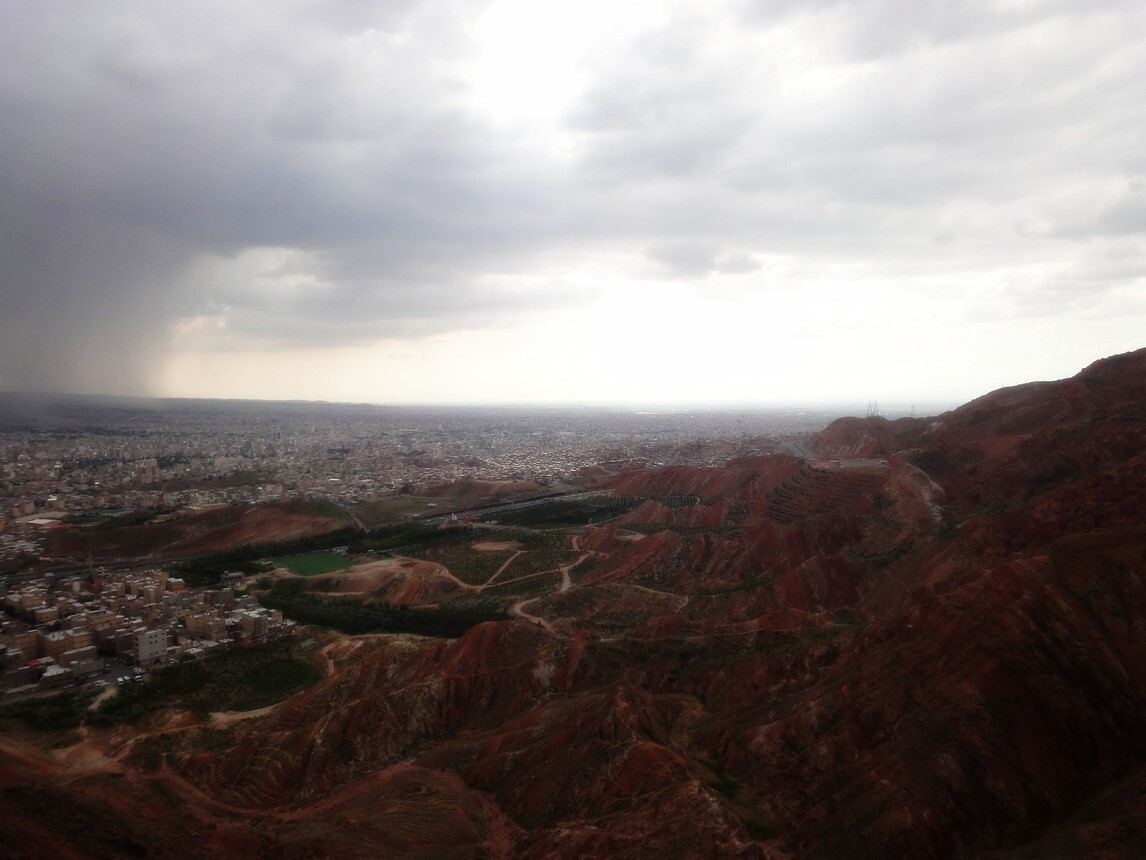 کوه در همه جای جهان متعلق به مردمان است نه افراد خاص و شرکت های ویژه!